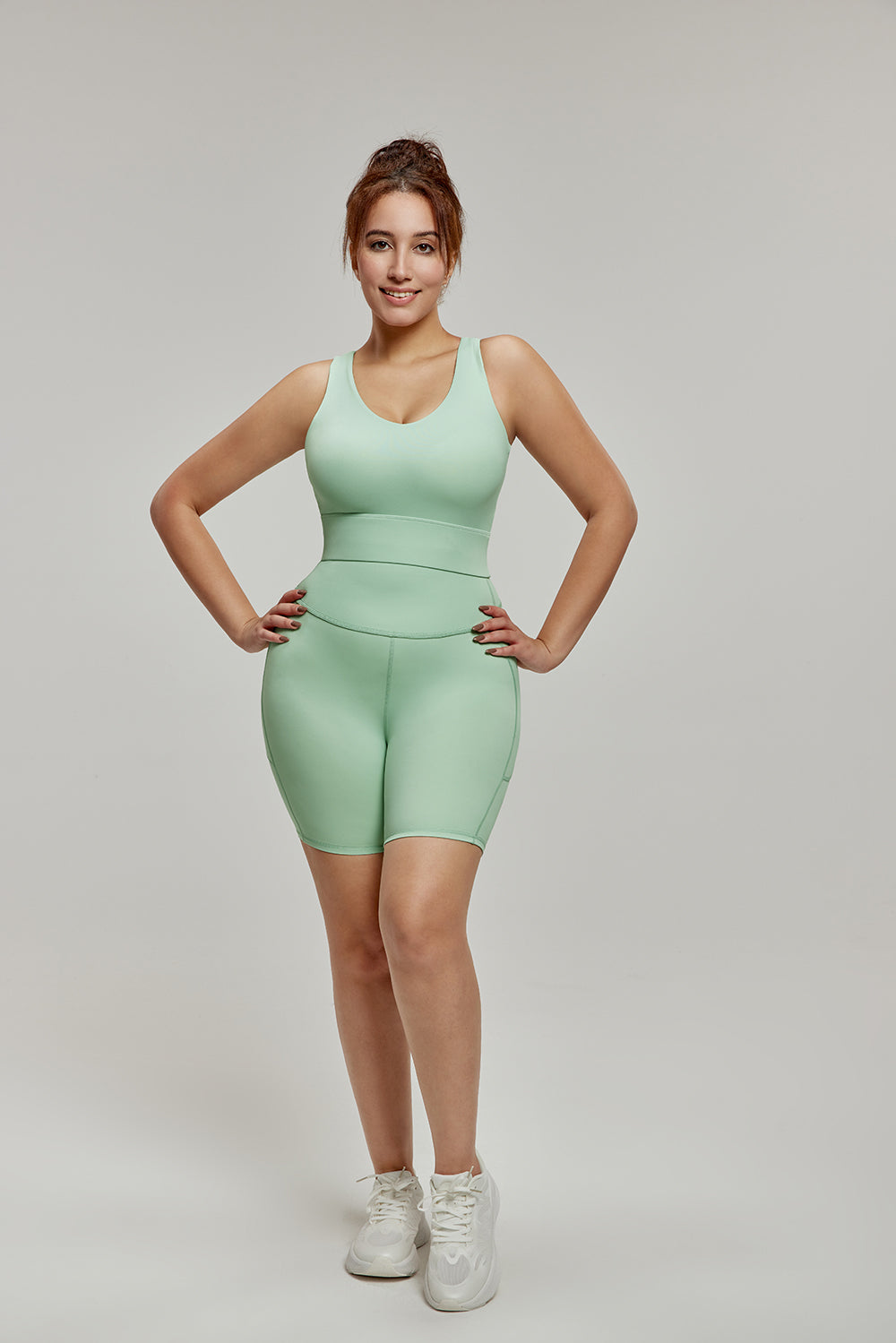 Shock-proof fixed cup to cover secondary breasts, enlarged yoga wear bra fitness vest